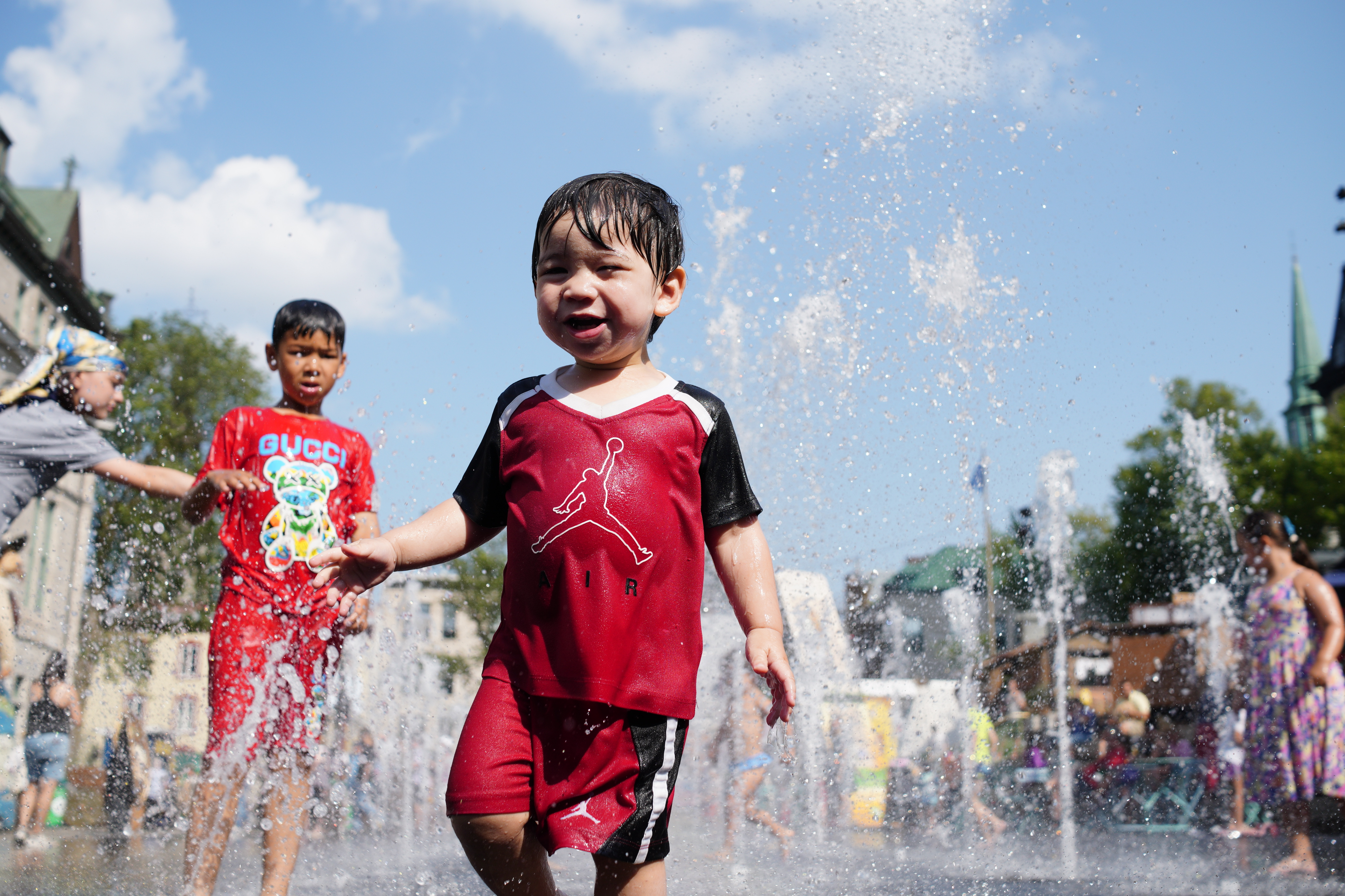 heat wave quebec: festivals organizers